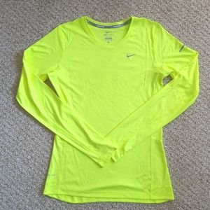 3/$15 or 5/$20 Nike light weight top